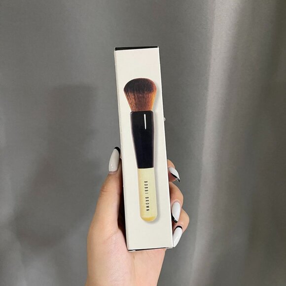 NWT Bobbi Brown 3D Magic Brush - Picture 1 of 6